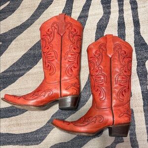 Circle G Red Leather Cowboy Boot Interior with Tan Lining